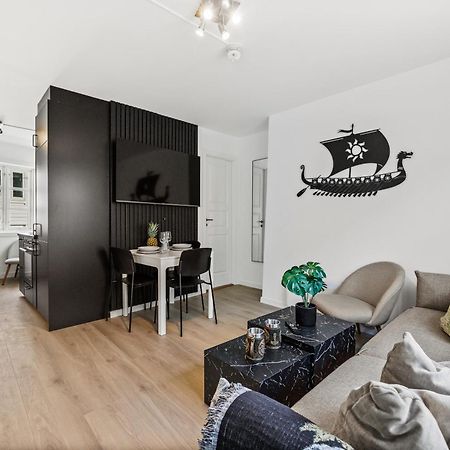 Homerentals Apartments - Behind Bryggen & Historic Cobblestone Streets - 2 Floor Renovated From February 2025 Bergen Eksteriør bilde