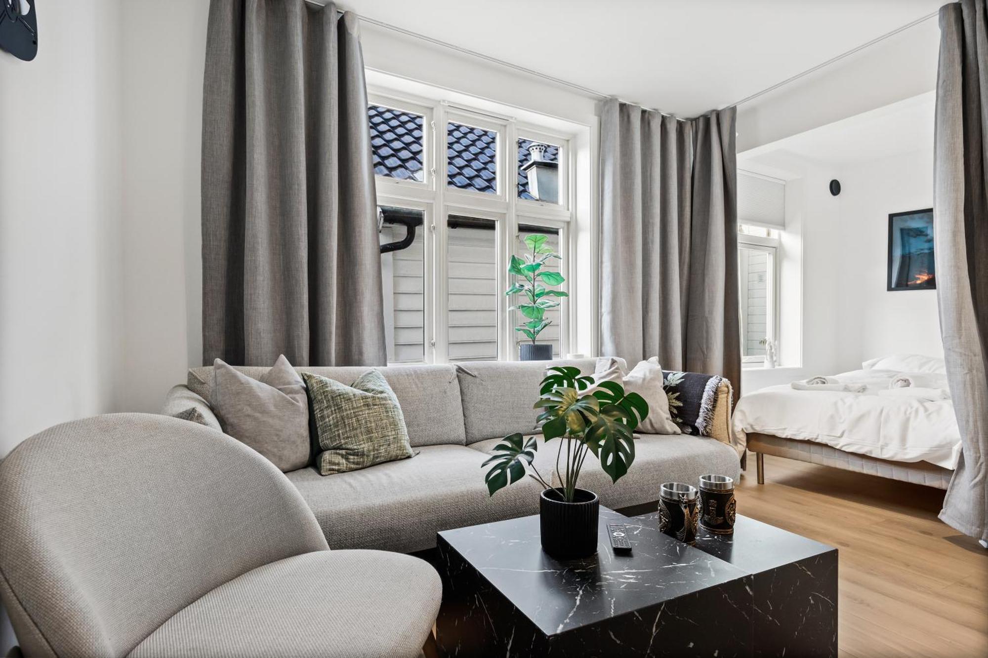 Homerentals Apartments - Behind Bryggen & Historic Cobblestone Streets - 2 Floor Renovated From February 2025 Bergen Eksteriør bilde